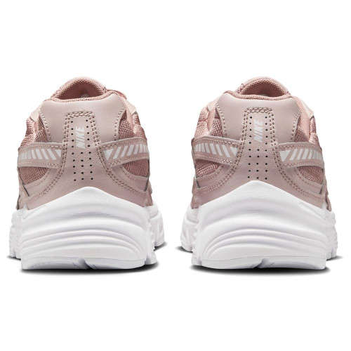 Nike Initiator